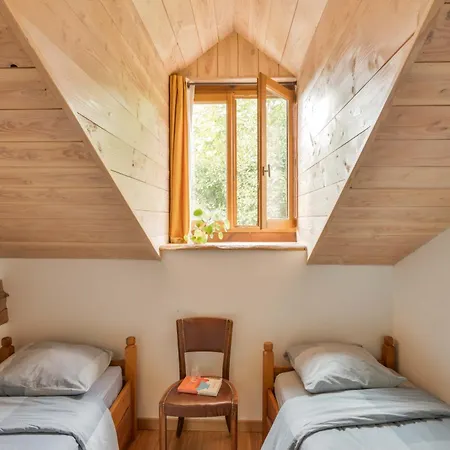 The Dragon Barn - Grenier Ferienhaus Ascou